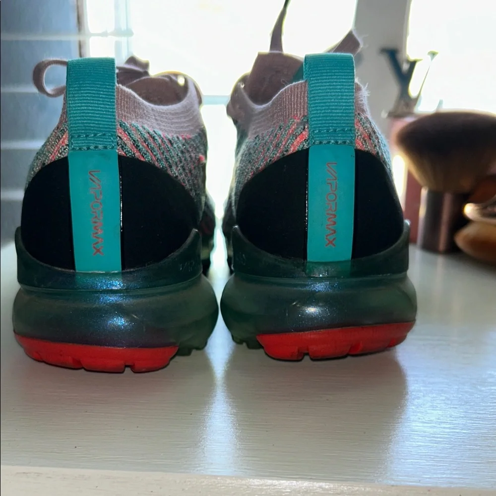 Nike Pink Teal Black Multicolor Air VaporMax Flyknit Athletic Shoes - Picture 3 of 7